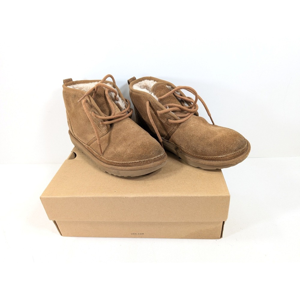 UGG Neumel II Chestnut Suede Lace Up Boots 1017320K Kids Size 5 Brown
